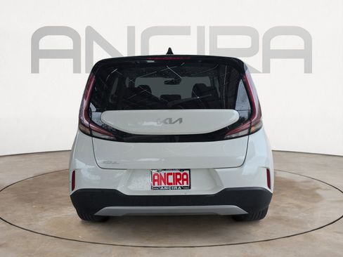 Certified 2025 Kia Soul LX w/ LX Technology Package image 7