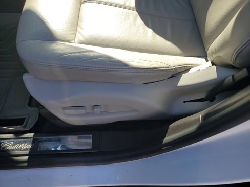 Used 2015 Cadillac SRX FWD image 18