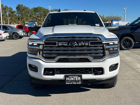 New 2026 RAM 2500 Limited AWD/4WD image 9