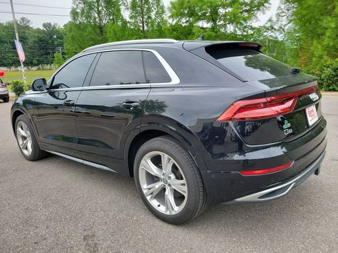 Used 2019 Audi Q8 Prestige w/ Luxury Package AWD/4WD image 7