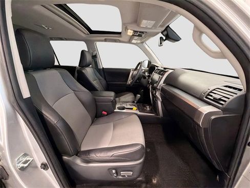 Certified 2022 Toyota 4Runner SR5 Premium w/ Moonroof Package image 20