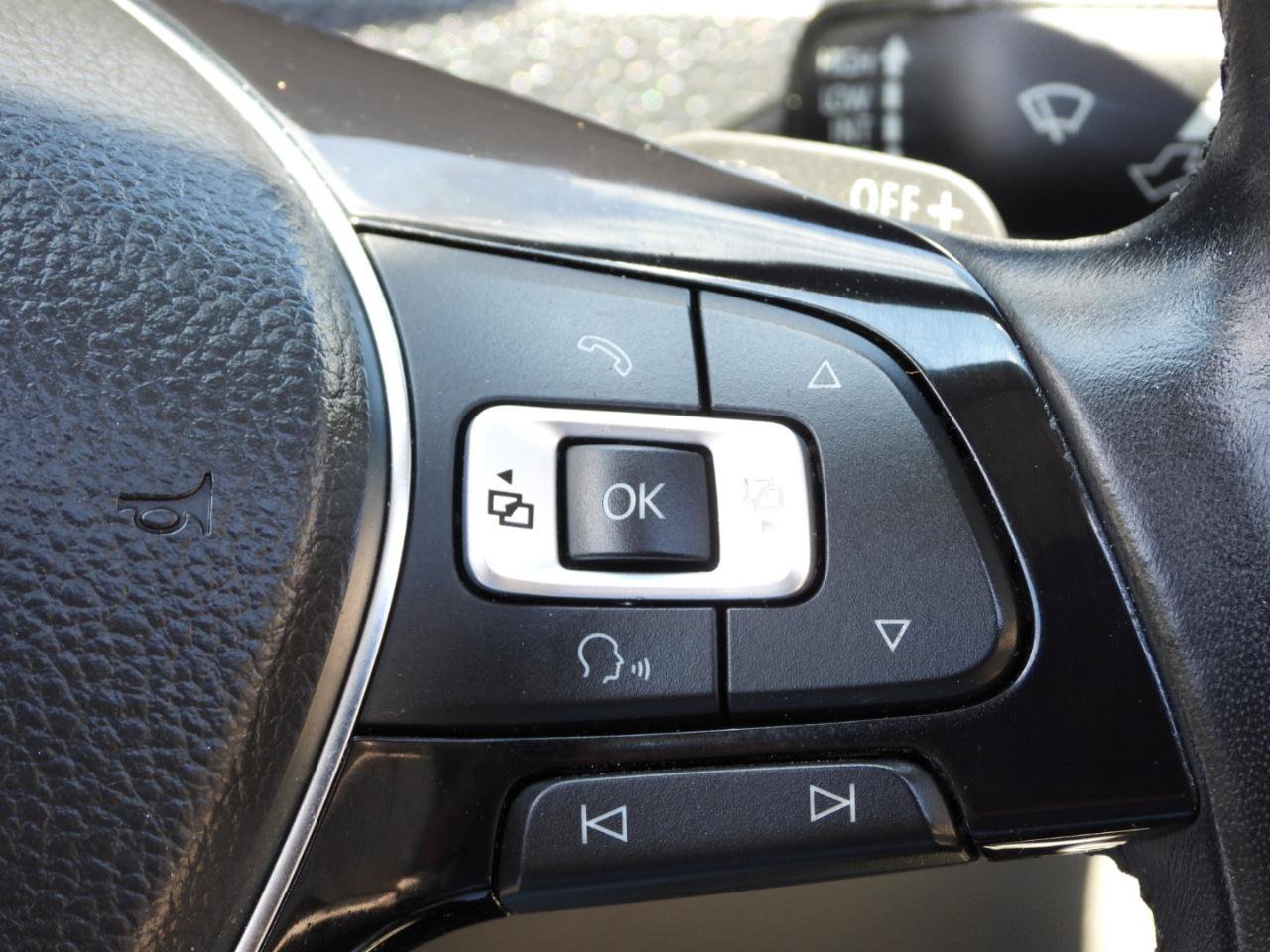 Used 2017 Volkswagen Golf Wolfsburg Edition FWD image 88