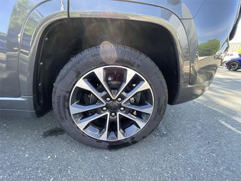 Used 2022 Jeep Grand Cherokee Overland AWD/4WD image 26