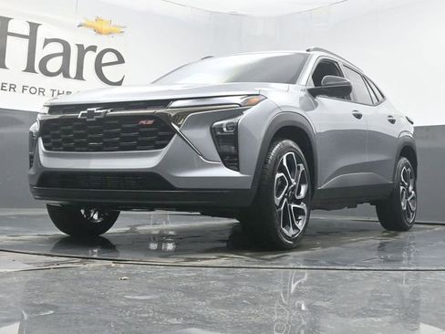 New 2026 Chevrolet Trax RS image 4