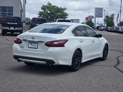 Used 2018 Nissan Altima 2.5 S w/ S Convenience Package FWD image 3