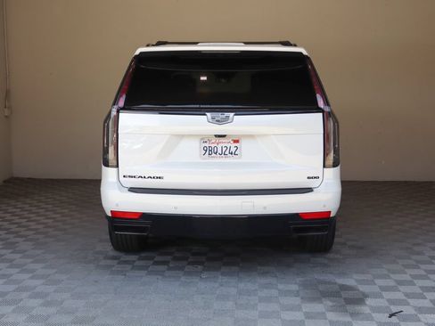 Used 2022 Cadillac Escalade Sport Platinum w/ LPO, ONYX Package AWD/4WD image 7