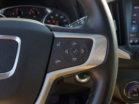 Used 2023 GMC Terrain SLT image 27