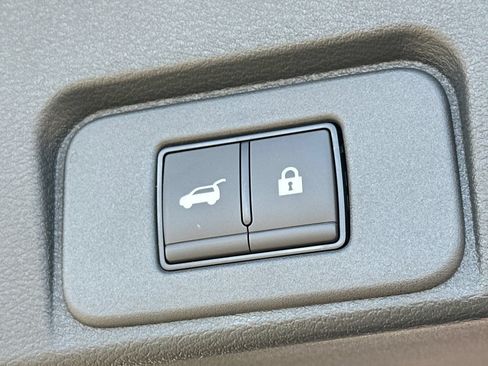New 2026 Nissan Rogue Platinum w/ Tech Package AWD/4WD image 19