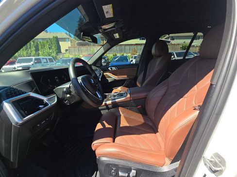 Used 2024 BMW X5 xDrive50e w/ Executive Package AWD/4WD image 21
