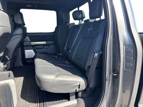 Certified 2025 Ford F350 Platinum w/ Tremor Off-Road Package image 18