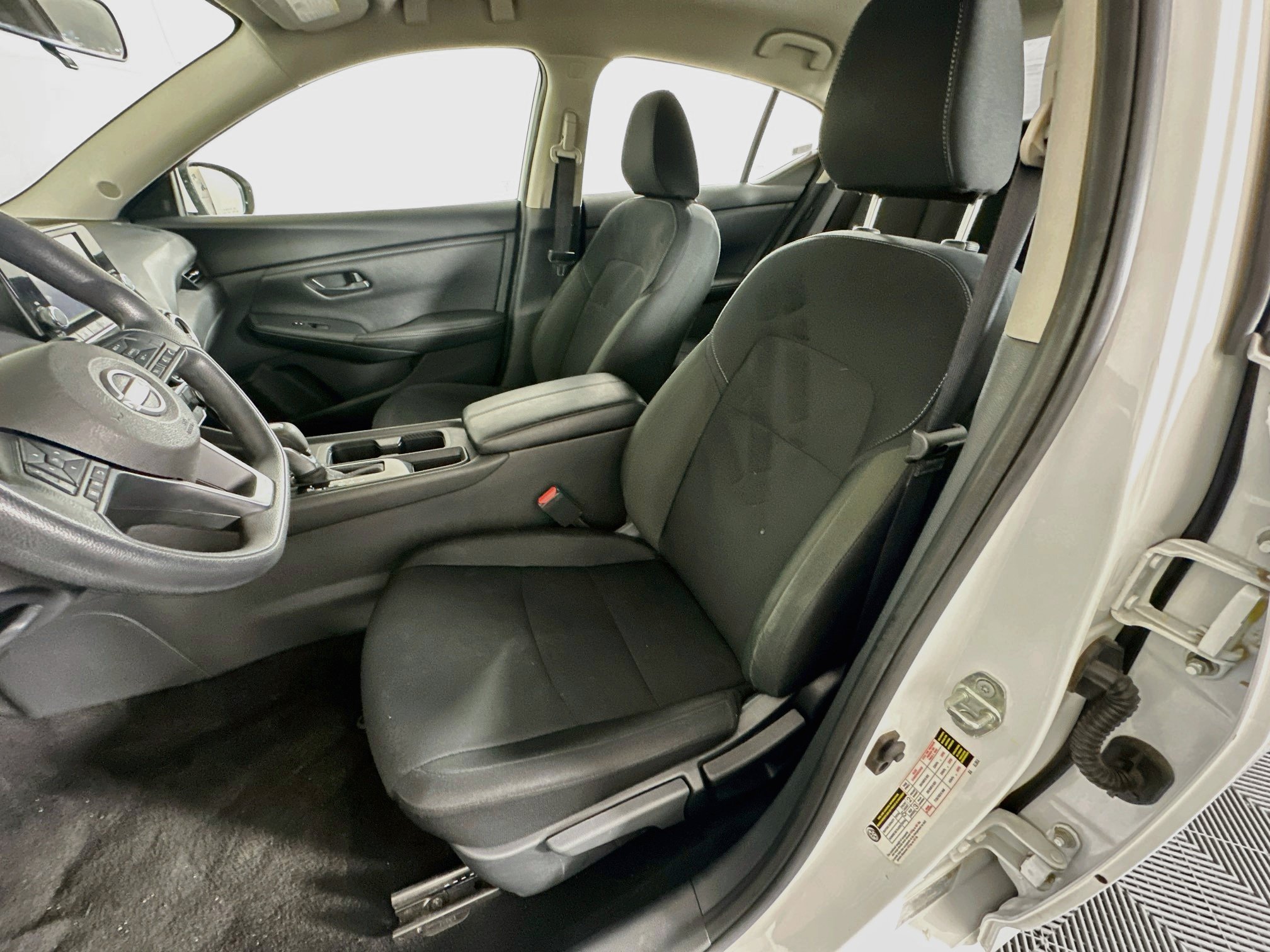 Used 2025 Nissan Sentra S FWD image 13