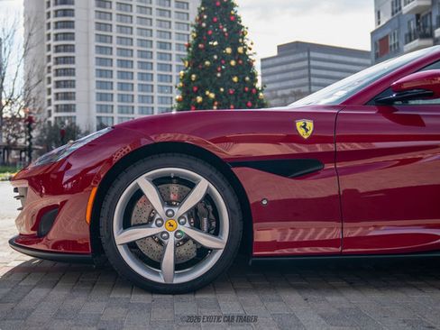 Used 2019 Ferrari Portofino image 57