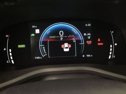 Used 2025 Toyota Camry SE w/ Multimedia Upgrade Package image 6