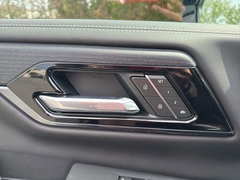 New 2026 GMC Yukon AT4 Ultimate w/ LPO, Floor Liner Package AWD/4WD image 24