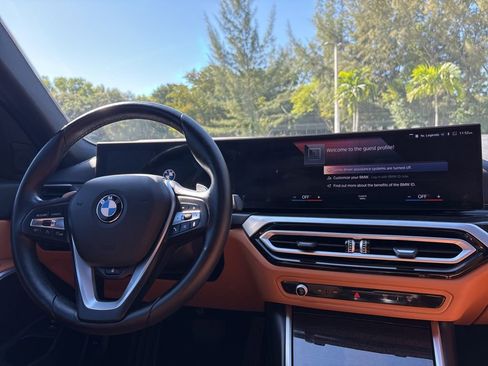 Used 2023 BMW 330i Sedan w/ Premium Package image 25