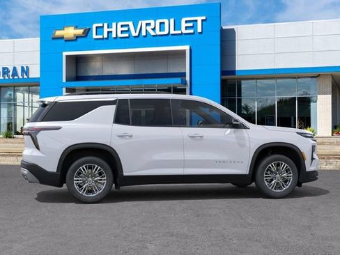 New 2026 Chevrolet Traverse LT FWD image 5