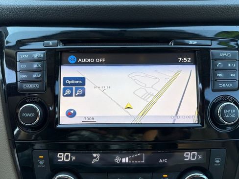 Used 2015 Nissan Rogue SL image 26