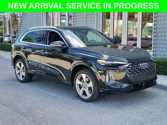 Used 2025 Audi Q5 Premium Plus w/ Premium Plus AWD/4WD video 1