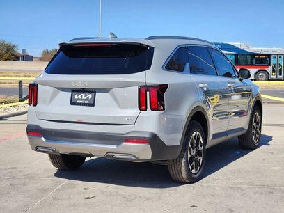 New 2026 Kia Sorento S w/ S Panoramic Sunroof Package