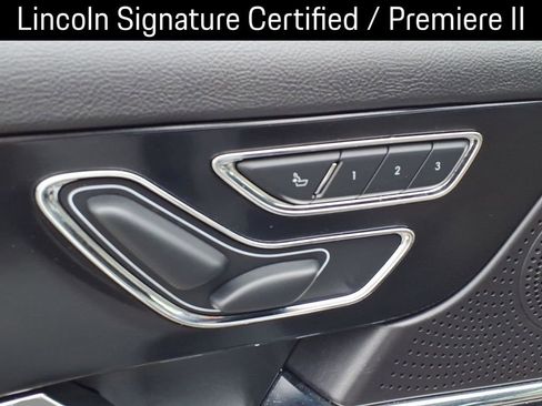 Certified 2025 Lincoln Corsair FWD w/ Equipment Group 101A image 18