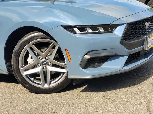 Certified 2025 Ford Mustang Coupe RWD image 9
