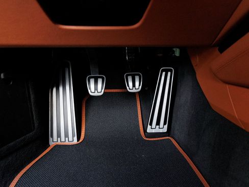 Used 2024 Porsche 911 S/T image 15