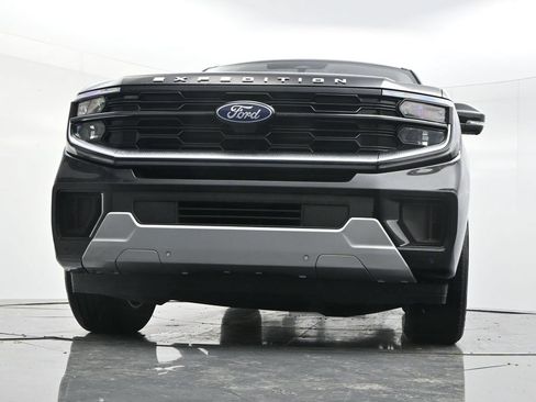Used 2025 Ford Expedition Max Platinum AWD/4WD image 53