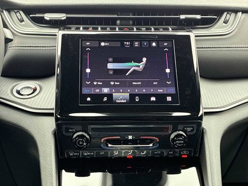 New 2026 Jeep Grand Cherokee Laredo image 16