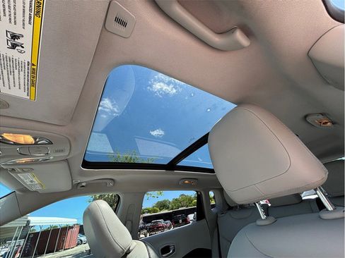 Used 2018 Jeep Compass Latitude w/ Popular Equipment Group image 28