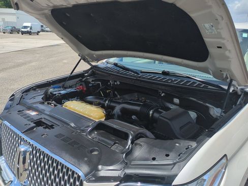Used 2021 Lincoln Navigator L Reserve AWD/4WD image 31