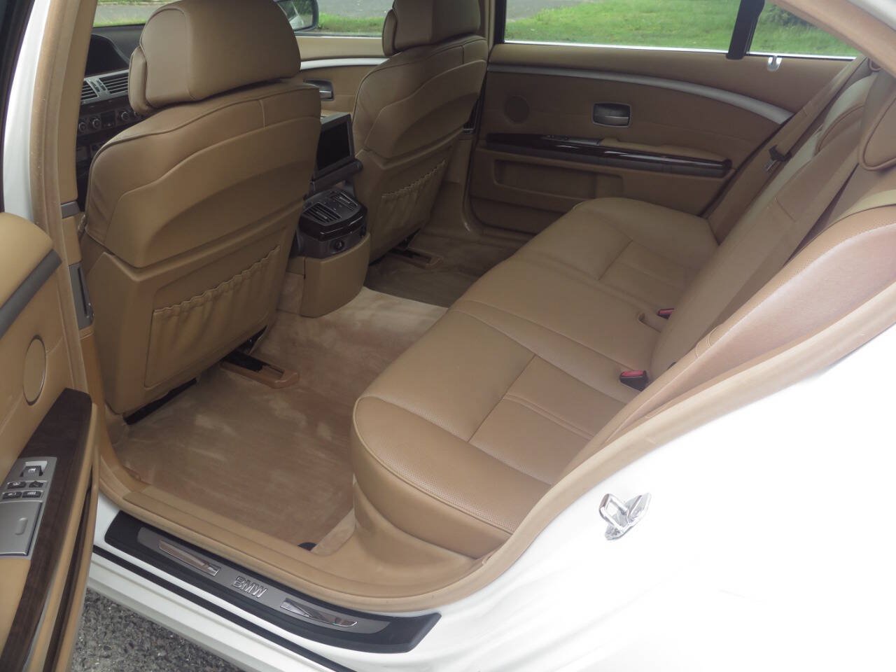 Used 2007 BMW 750Li RWD image 15