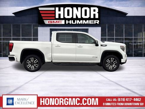 Used 2022 GMC Sierra 1500 AT4 w/ AT4 Preferred Package image 2