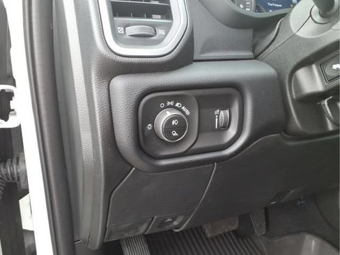 New 2026 RAM 3500 Big Horn AWD/4WD image 19