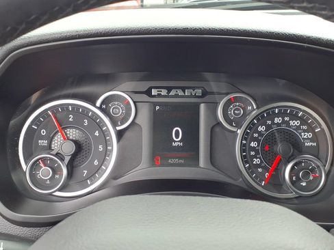 Used 2025 RAM 2500 Big Horn AWD/4WD image 6