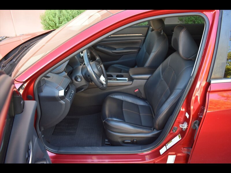 Used 2022 Nissan Altima 2.5 SR FWD image 16