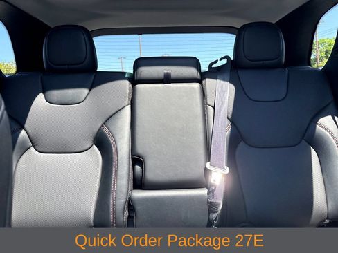 Used 2022 Jeep Cherokee Trailhawk w/ Sun, Sound & Nav Group AWD/4WD image 22