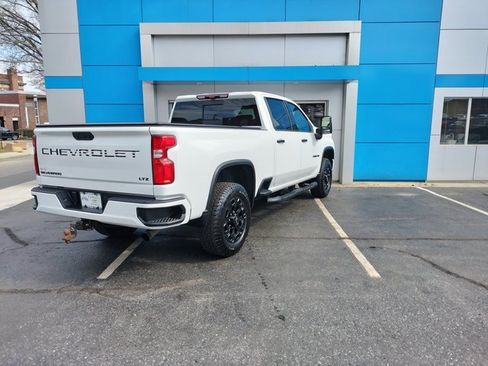 Used 2023 Chevrolet Silverado 2500 LTZ w/ LTZ Plus Package image 6