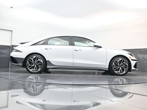 Certified 2023 Hyundai Ioniq 6 Limited RWD image 23