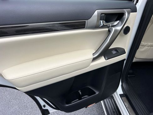 Certified 2023 Lexus GX 460 Premium w/ Premium Plus Package AWD/4WD image 21