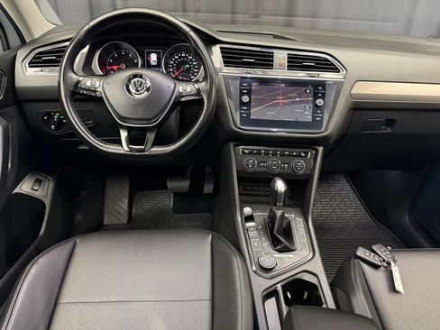 Used 2018 Volkswagen Tiguan SEL image 31