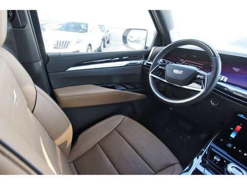 New 2026 Cadillac Escalade ESV Luxury image 8