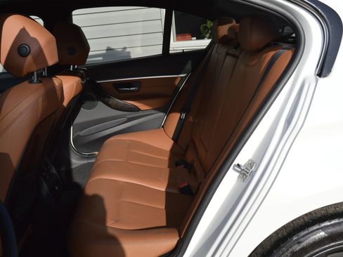 Used 2017 BMW 330i xDrive Sedan image 14