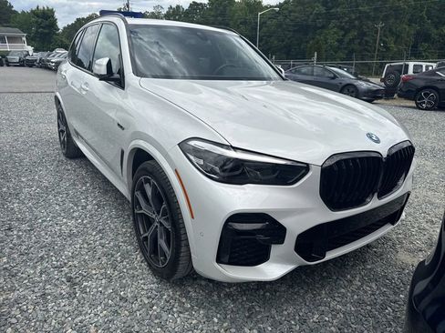 Used 2023 BMW X5 xDrive45e w/ M Sport Package AWD/4WD image 2