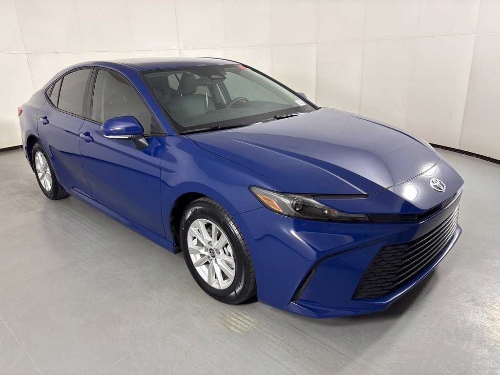 Used 2026 Toyota Camry LE FWD image 2