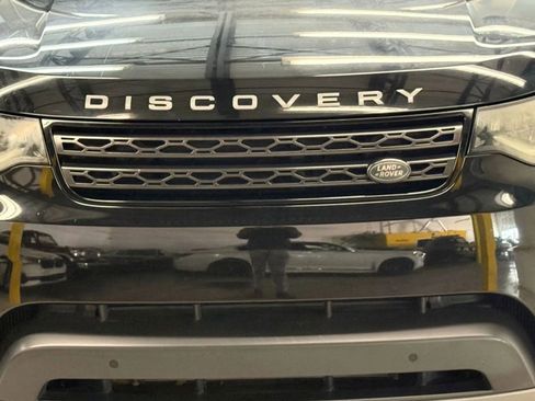 Used 2020 Land Rover Discovery SE AWD/4WD image 5