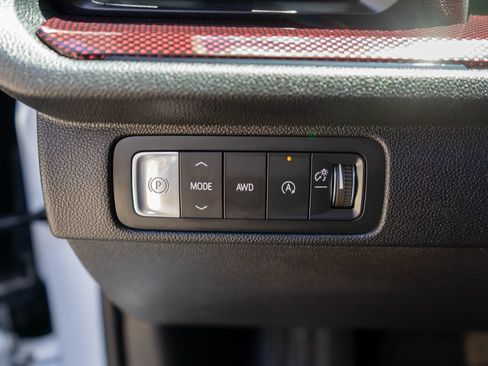 Used 2026 Chevrolet Traverse Z71 w/ Enhanced Driving Package AWD/4WD image 20