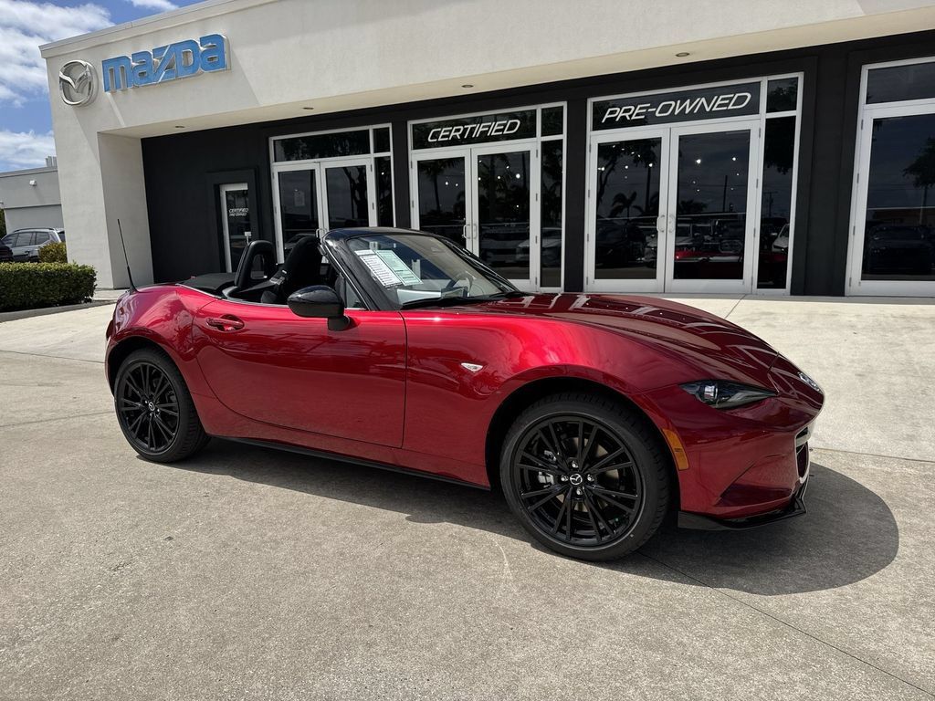 New 2026 MAZDA MX-5 Miata Club w/ Interior Package RWD image 6