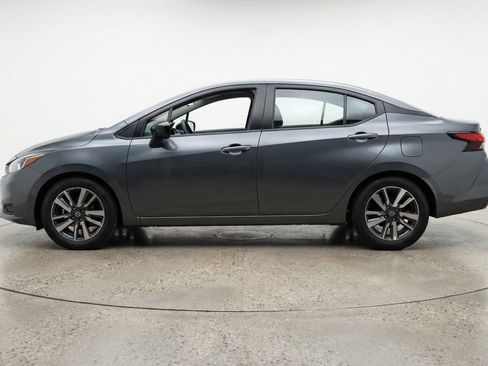 Used 2025 Nissan Versa SV FWD image 5