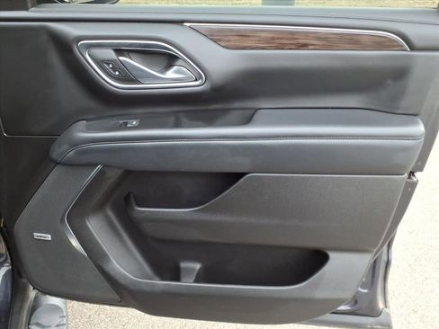 Used 2022 Chevrolet Tahoe Z71 w/ Z71 Off-Road Package image 17