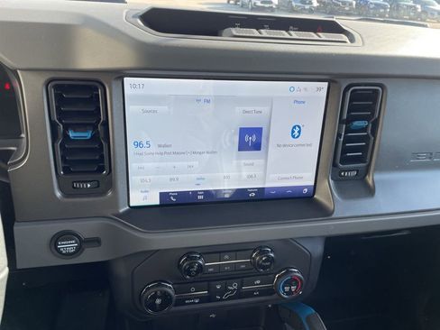 Used 2024 Ford Bronco Black Diamond image 18